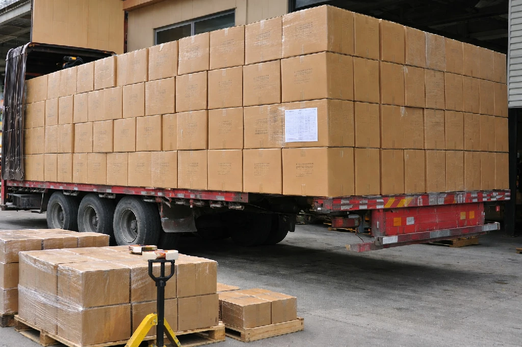 delivery of custom leather card holder orders