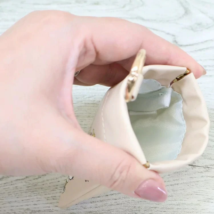 Leather Snap Closure Pouch – Custom Storage Case for Earphones & Cosmetics (OEM Factory)